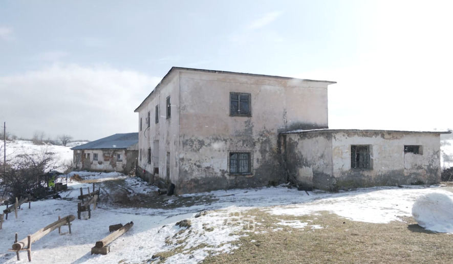 Bazën ku u ushtruan ushtarët e UÇK-së në Shqipëri, e vizituan edhe nga Specialja (Video)