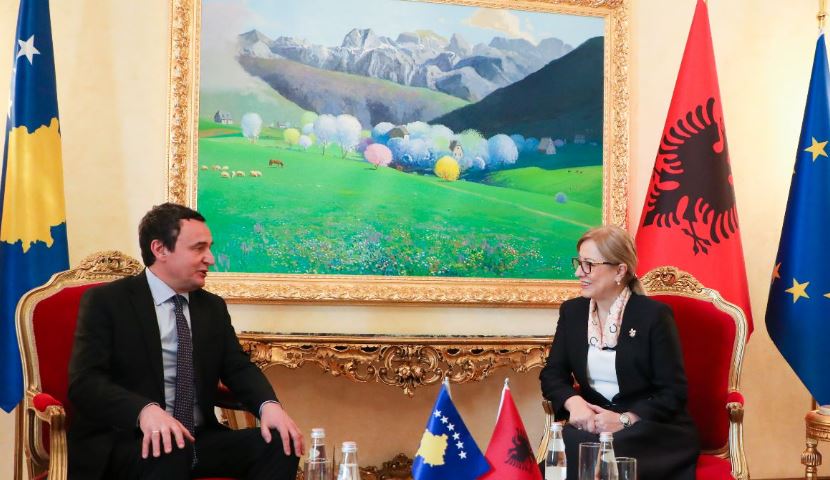 Nikolla pas takimit me Kurtin: E mbështesim Kosovën në rrugën euroatlantike dhe dialogun me Serbinë