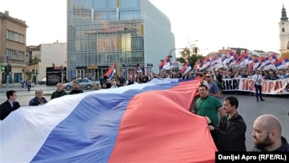 E djathta në Serbi proteston kundër marrëveshjes me Kosovën