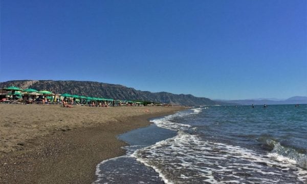 Pësoi arrest kardiak teksa po lahej, humb jetën i moshuari në Velipojë