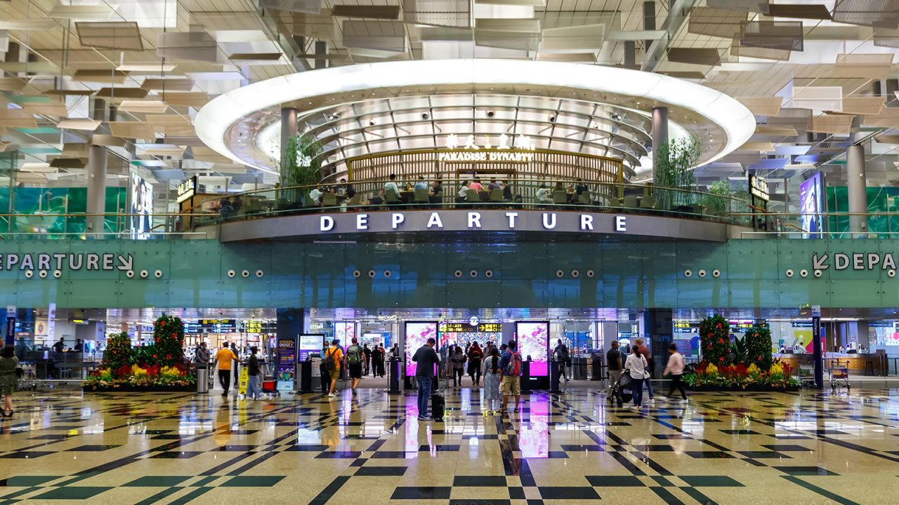 Ky aeroport i klasit botëror së shpejti do të funksionojë pa pasaporta