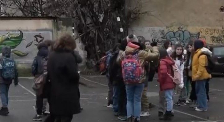 Në Maqedoninë e Veriut, shkollat në gjuhën shqipe po vazhdojnë të zbrazen