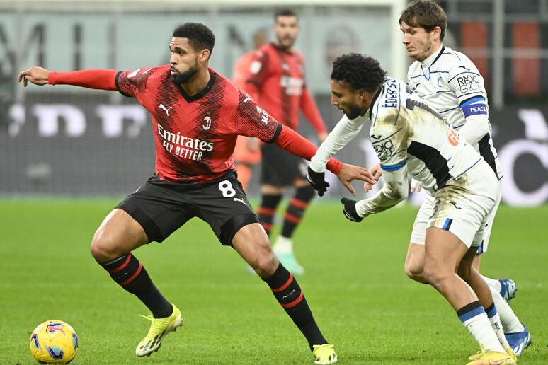 Atalanta trondit Milanin dhe avancon në gjysmëfinale të Kupës