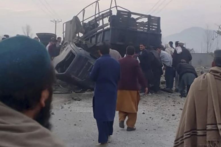 Shpërthim me bombë në Pakistan, vriten 6 policë, 10 të plagosur