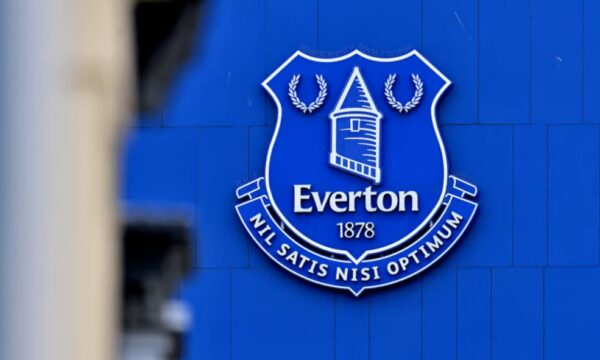 Evertonit i hiqen dy pikë pasi i theu rregullat e Premierligës