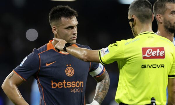 Lautaro-Martinez-referee-Napoli-Inter-1024x683-1-600x360
