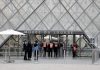 Policia franceze kryen disa arrestime për grabitjen e bizhuterive në muzeun e Luvrit në Paris