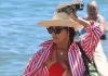 Eva Longoria shkëlqen me bikini të kuqe gjatë pushimeve në Spanjë