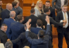 “Frustrimi shpërtheu pas kërkesës së Kurtit”, “VV s’i ka votat për Presidentin”, CNN raporton për incidentin në Kuvend