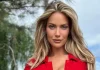 Shfaqet me bikini që nuk i lënë vend imagjinatës, fotot e fundit të influencers bëhen virale
