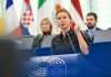 Rama kërcënoi protestuesit se do iu ndalohet hyrja në BE, reagimi i eurodeputetes: Mos u dekurajoni, vijoni tubimet paqësore